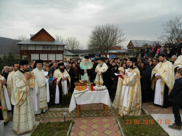 Rugăciuni pentru Arhiepiscopul Adrian, la Pogleţ