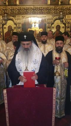 Părintele Constantin Leonte, condus la ceruri printre mii de flori