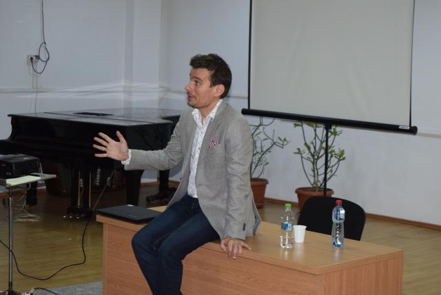O seară de poveste cu violonistul Alexandru Tomescu