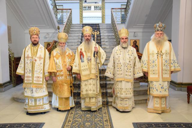 7 ierarhi și zeci de preoți, la hramul istoric al Catedralei Mitropolitane din Iași