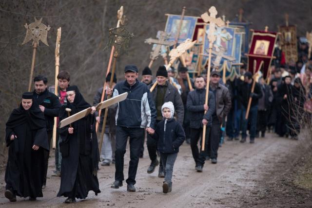 „Sfântul Ierarh Nectarie ne-a rămas în suflet tuturor”