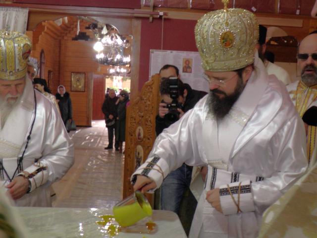 Sfințire de biserică în localitatea suceveană Straja