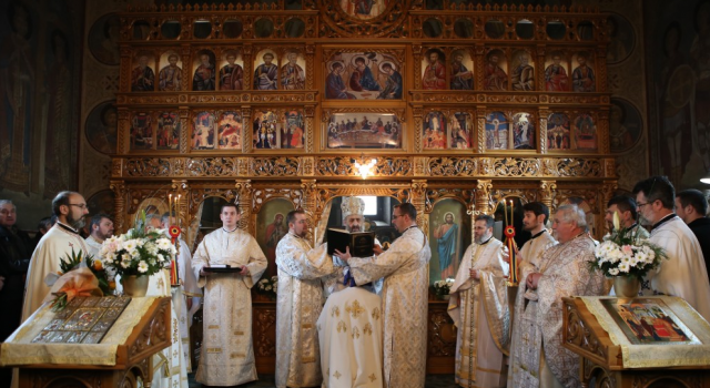 Înaltpreasfințitul Irineu de Alba Iulia a liturghisit în localitatea Vințu de Jos
