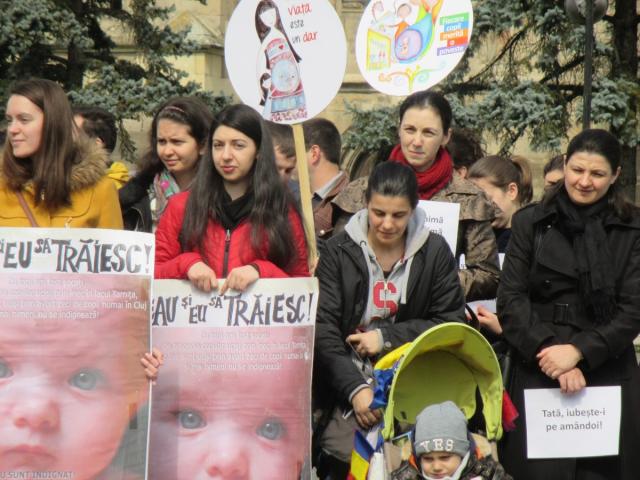 Peste 1.000 de clujeni au participat la „Marşul pentru viaţă”