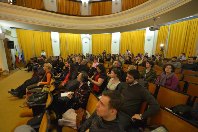 „Familia mai mult trebuie să formeze, decât să informeze”