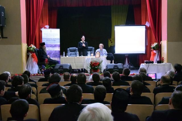 Conferință semestrială preoțească: „Preotul și tânărul împreună pe drumul către Dumnezeu“.