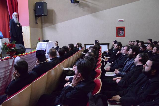 Conferință semestrială preoțească: „Preotul și tânărul împreună pe drumul către Dumnezeu“.