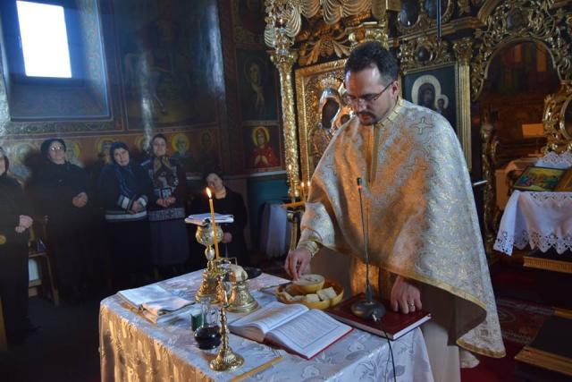 100 de tineri din zona Târgu Frumos participă la proiectul „Sfânta Liturghie - bucuria care nu trece niciodată“