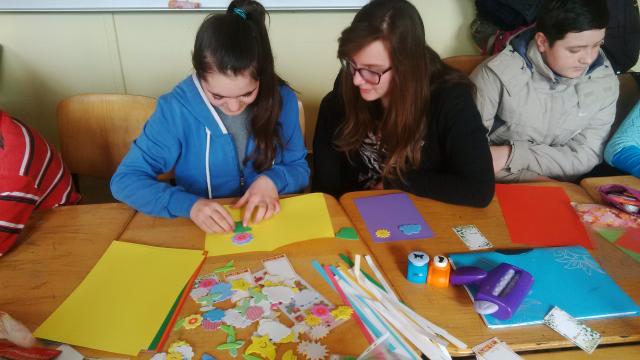 Darul copiilor din Brusturoasa pentru bătrânii de la Hârja