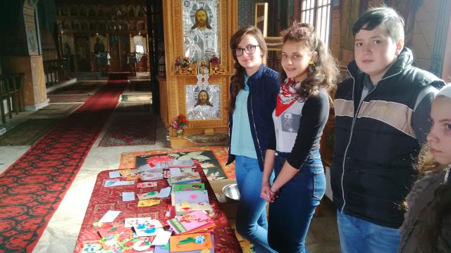 Darul copiilor din Brusturoasa pentru bătrânii de la Hârja