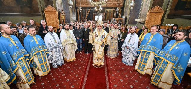 Patriarhul României: „Maica Domnului este icoana vie a Bisericii”