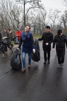 Voluntariat pentru un mediu mai curat
