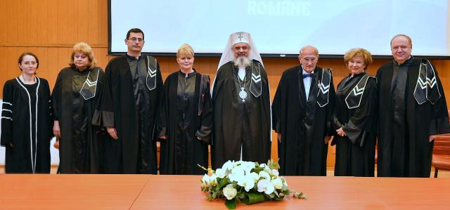 Patriarhul României, „Doctor Honoris Causa” al Universităţii Creştine „Dimitrie Cantemir”