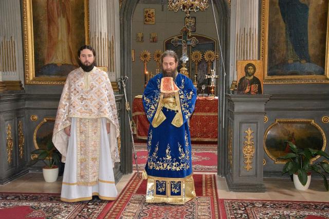 Liturghie arhierească la Catedrala Episcopală din Giula, Ungaria