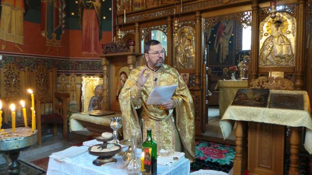 100 de tineri din zona Târgu Frumos participă la proiectul „Sfânta Liturghie - bucuria care nu trece niciodată“