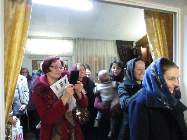 Lansare de CD la Parohia „Acoperământul Maicii Domnului” din Piatra Neamţ