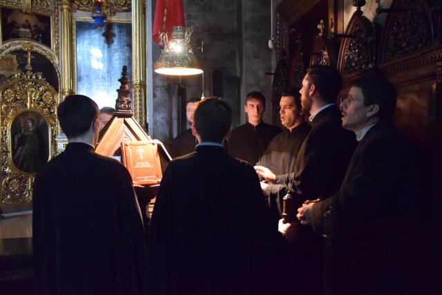 „Inima, centrul vieții spirituale, prin multă mâncare și băutură, nu-L mai cunoaște și nu-L mai înțelege pe Domnul”