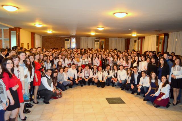 250 de studenți, la „Seara românească” organizată de ASCOR Iași