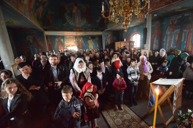 Vizită arhierească în Parohia Buda din Botoșani