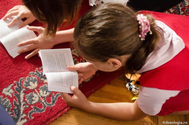 Când trebuie să laşi copilul să se roage singur?
