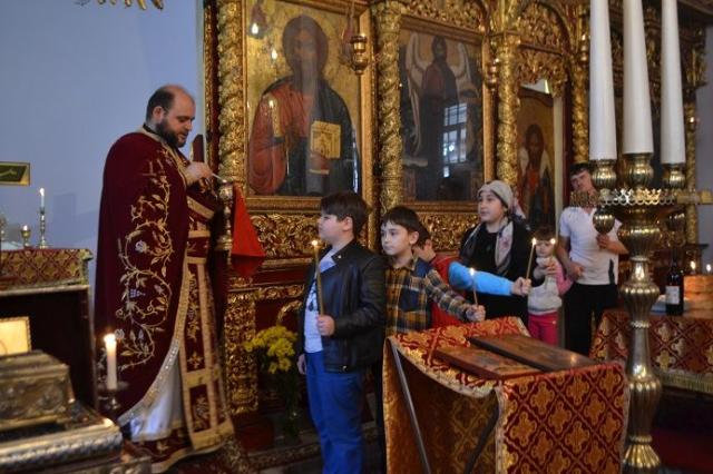Slujbă de pomenire pentru românii înmormântaţi în cimitirul Kilyos - Istanbul