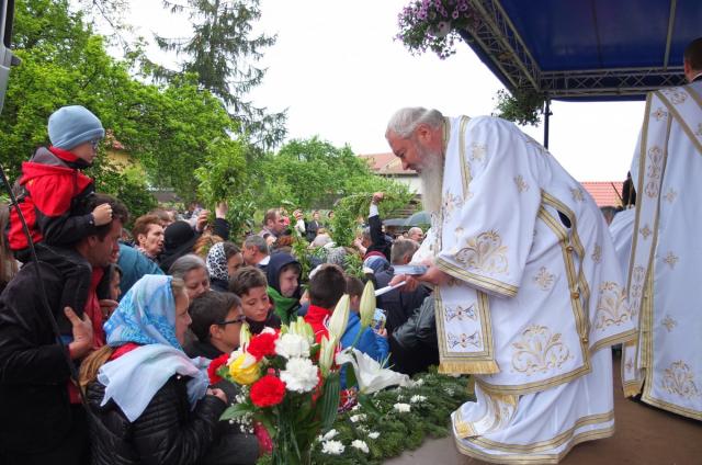 Hram la Mănăstirea Sfânta Elisabeta din Cluj-Napoca, în duminica Floriilor