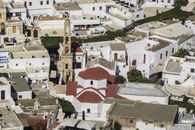 Biserica Panaghia din inima stațiunii Lindos - Insula Rodos, Grecia
