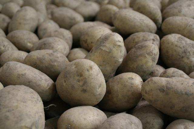 Calitățile mai puțin știute ale sucului de cartofi cruzi