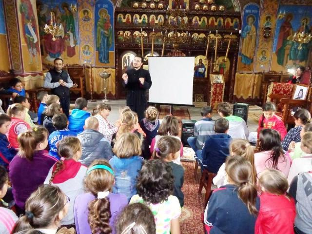 Proiectul „Biserica şi şcoala în viaţa micului creştin”, în Arhiepiscopia Târgoviștei