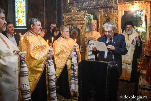 Academicianul Valeriu Cotea a fost înmormântat astăzi