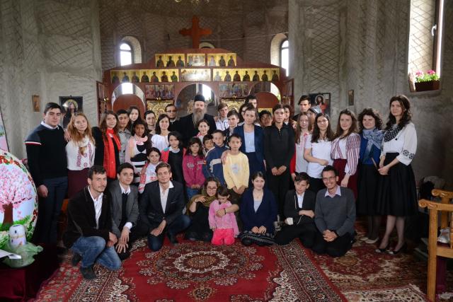 ATOR Iași la Sfânta Liturghie în parohia Unguroaia – Botoșani