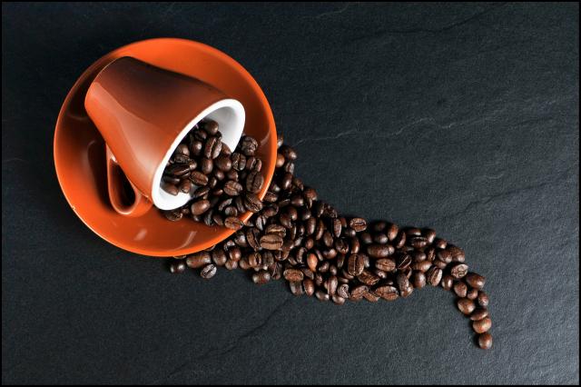 Cafeaua în exces crește riscul de deces