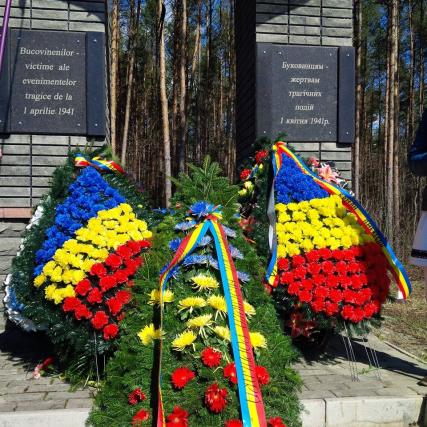 Slujbă de pomenire pentru bucovinenii căzuți la masacrul de la Fântâna Albă, la Seminarul Teologic din Iași
