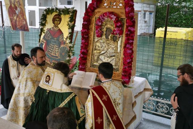 Trei zile de sărbătoare la Biserica „Sfântul Gheorghe“ din Bacău