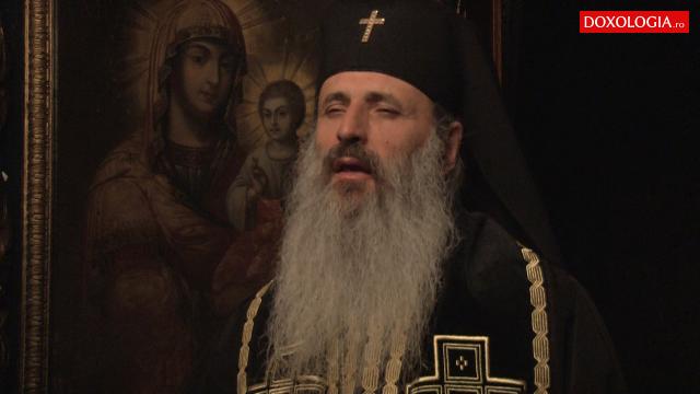 (Video) Să ne dezlipim privirea de la noi înșine și în centrul inimii să-L așezăm pe Hristos cel răstihnit - IPS Teofan