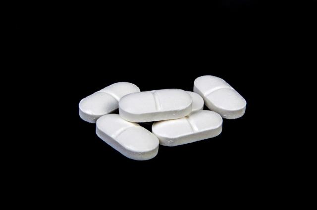 Paracetamolul administrat în exces poate dubla riscul de îmbolnăvire de leucemie