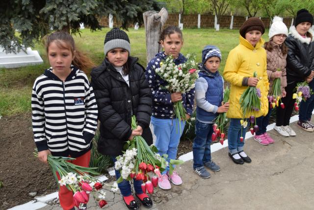 Denie arhierească la Parohia „Sfinţii Voievozi“ din Podolenii de Sus