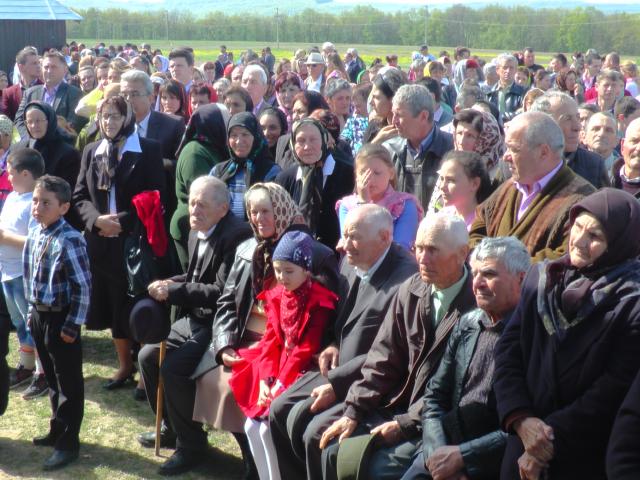 Sfințire de biserică în localitatea suceveană Bahna - Arini