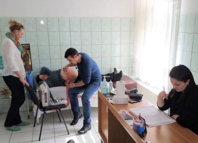 Consultaţii medicale gratuite pentru persoanele defavorizate din Arad