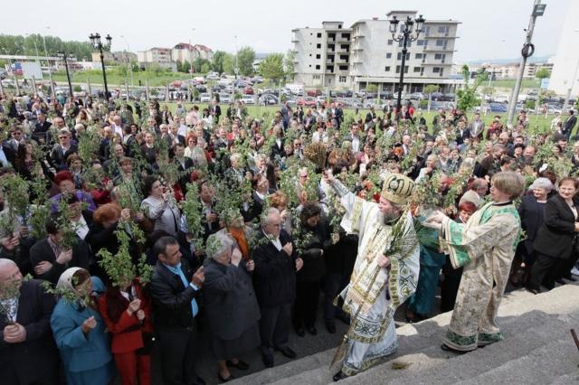 Liturghie arhierească în Baia Mare, de Duminica Floriilor