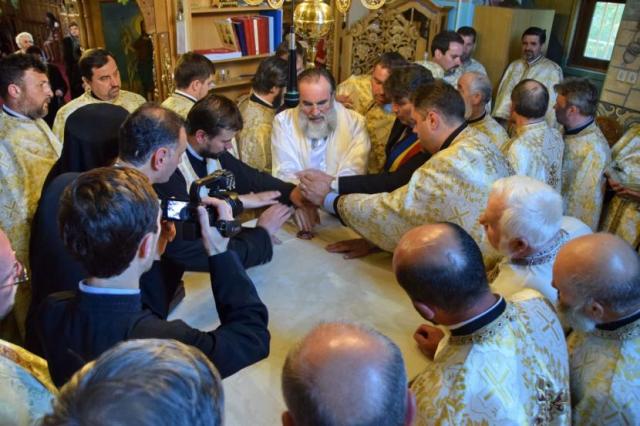 Biserici resfinţite în Mitropolia Moldovei şi Bucovinei (GALERIE FOTO)