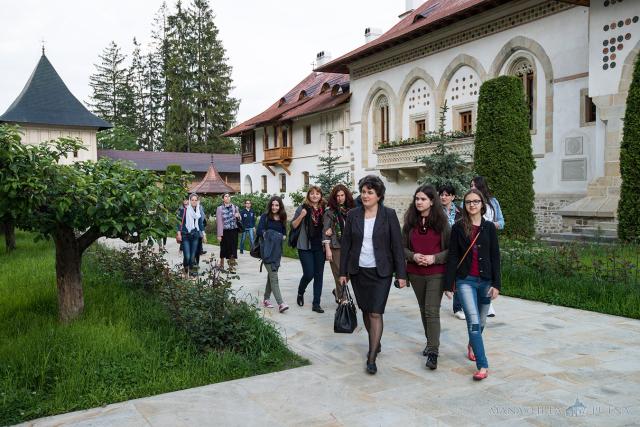 Concursul național interdisciplinar „Cultură și spiritualitate românească”, la Mănăstirea Putna