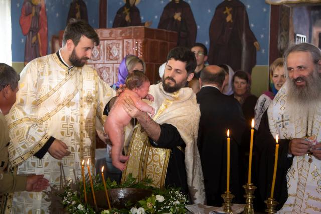 „Fratele geamăn sau sora geamănă ai lui Toma suntem noi”