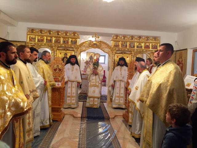 Sfințirea iconostasului paraclisului Mănăstirii Dobrești