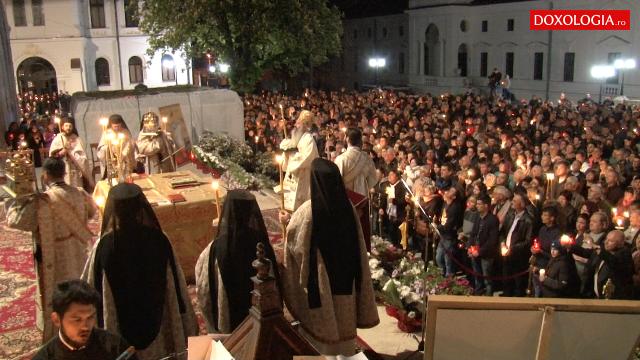 Slujba Sfintei Învieri la Catedrala Mitropolitană din Iași