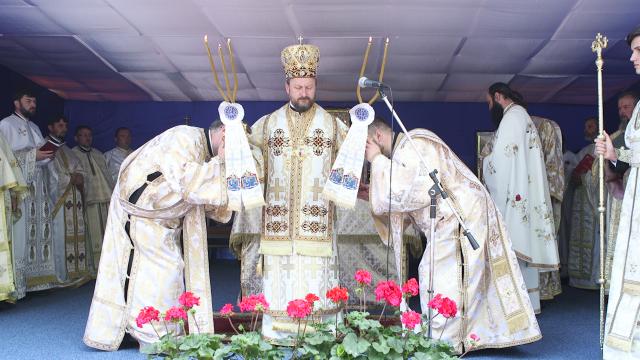 Biserici resfinţite în Mitropolia Moldovei şi Bucovinei (GALERIE FOTO)