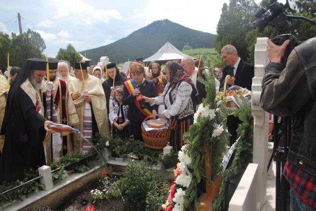 Evenimente de marcă dedicate Episcopului Melchisedec Ştefănescu (GALERIE FOTO)