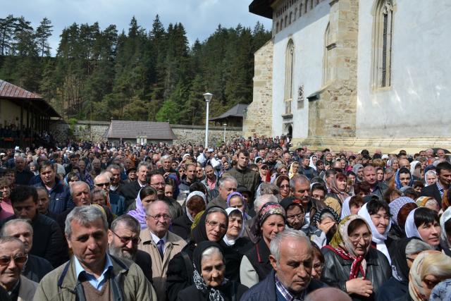„Oamenii au fost încredințați Maicii Domnului de Hristos atunci când El era pe cruce”