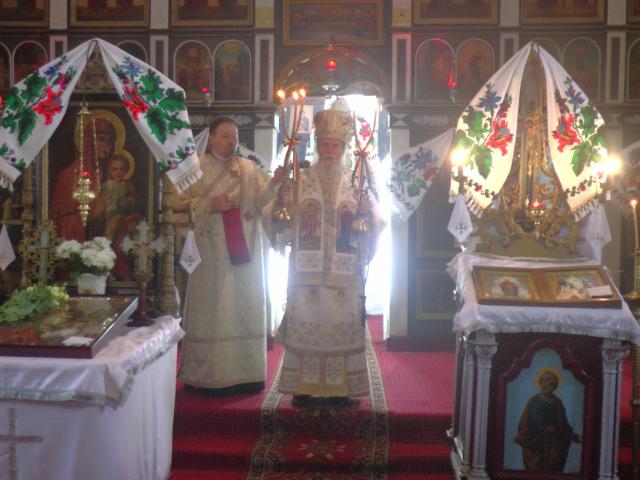 Sărbătoare arhierească în Parohia Bălcăuți
