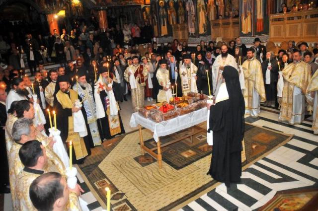 Ierarhi, preoți și credincioși, la pomenirea Episcopului Ioachim Mareș